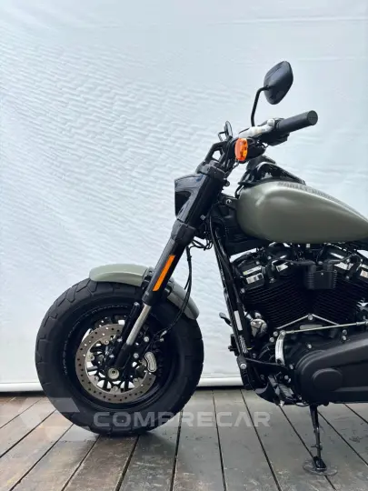HARLEY-DAVIDSON SOFTAIL FAT BOB 114