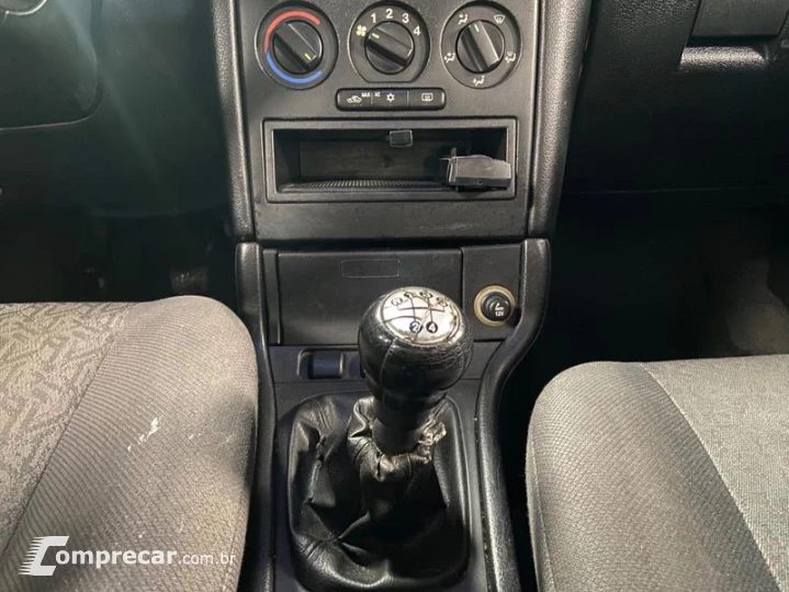 ASTRA HATCH ADVANTAGE 2.0 4P