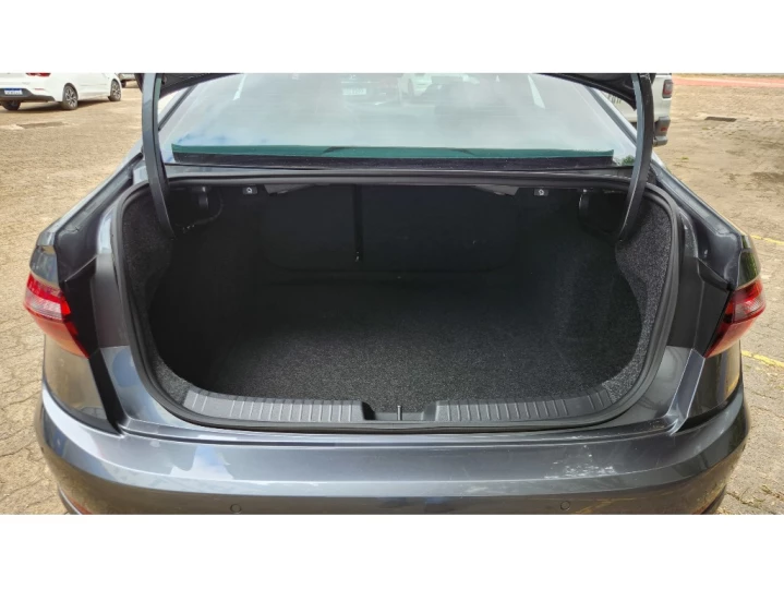 JETTA 1.4 250 TSI TOTAL FLEX R-LINE TIPTRONIC