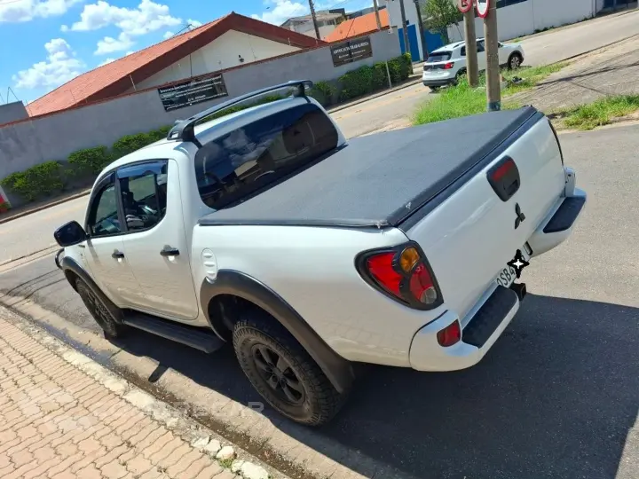 L200 Triton 2.4 Hls 4X2 Cd 16V Flex 4P Manual