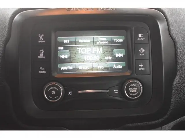 RENEGADE - 1.8 16V LONGITUDE 4P AUTOMÁTICO