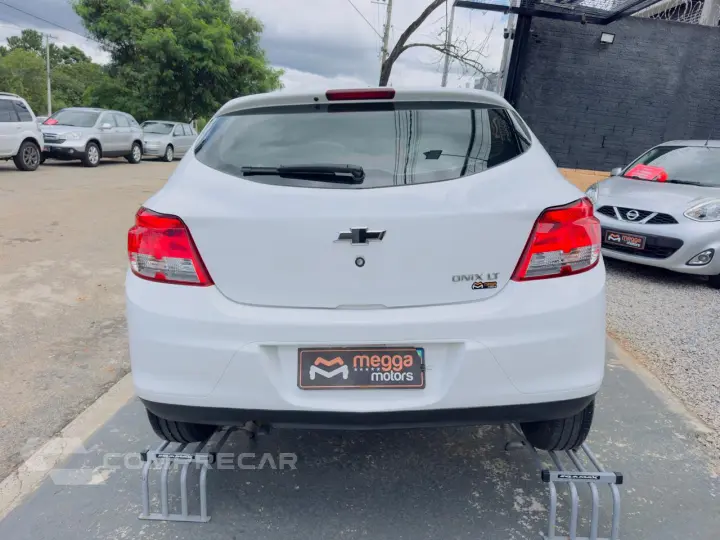 Onix Hatch 1.0 12V 4P FLEX LT