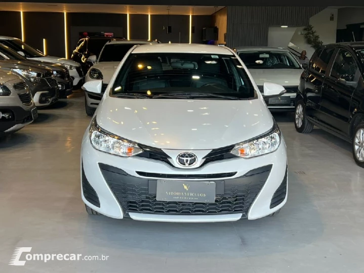 YARIS 1.5 16V FLEX SEDAN XL LIVE MULTIDRIVE