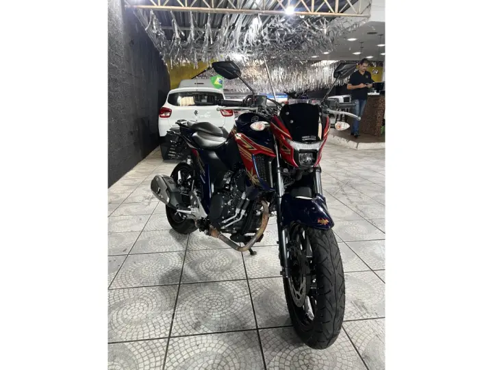 FZ25 250 FAZER CAPITÃ MARVEL FLEX
