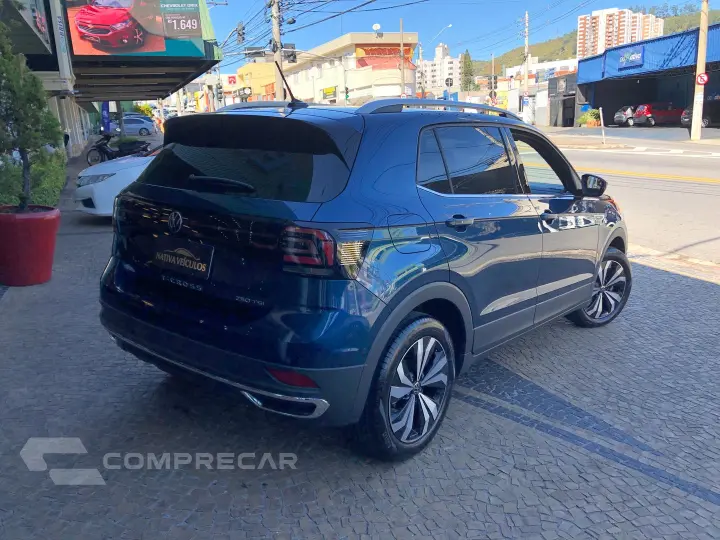 T-Cross 1.4 250 Tsi Total Flex Highline Automático