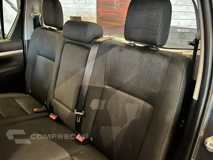 Hilux Caminhonete 2.8 16V 4P SR 4X4 DIESEL CABINE DUPLA AUTO