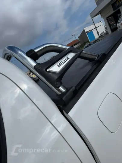 Toyota Hilux SRV CD 4x4 Diesel TDI AT