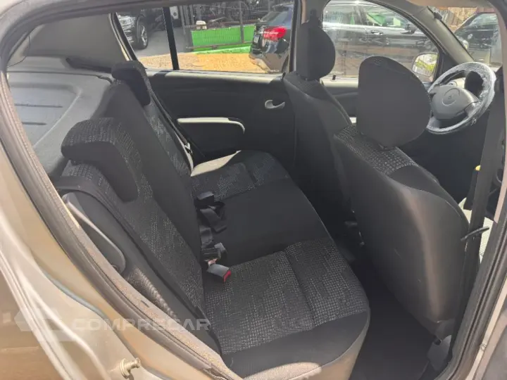 SANDERO Authentique Hi-Flex 1.0 16V 5p