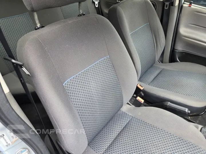 CLASSIC 1.0 MPFI LS 8V FLEX 4P MANUAL