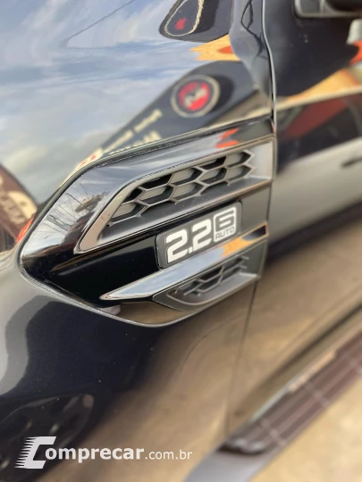 RANGER 2.2 Black 4X2 CD 16V
