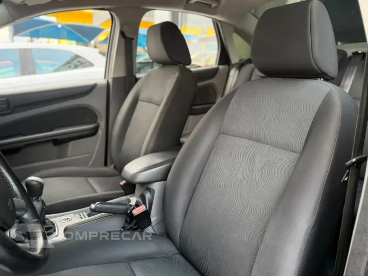 Focus Sedan 2.0 16V/2.0 16V Flex 4p