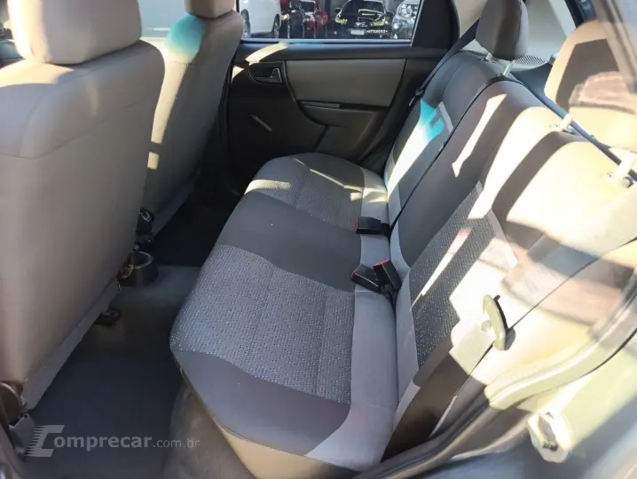 CELTA 1.0 MPFI LT 8V