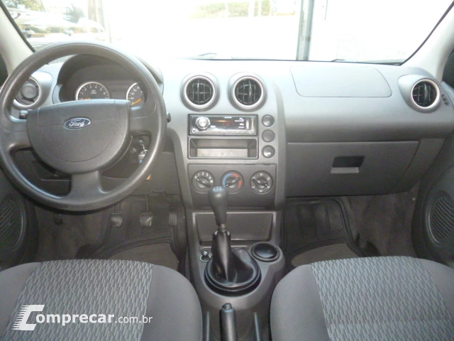 FIESTA 1.6 MPI Class Sedan 8V