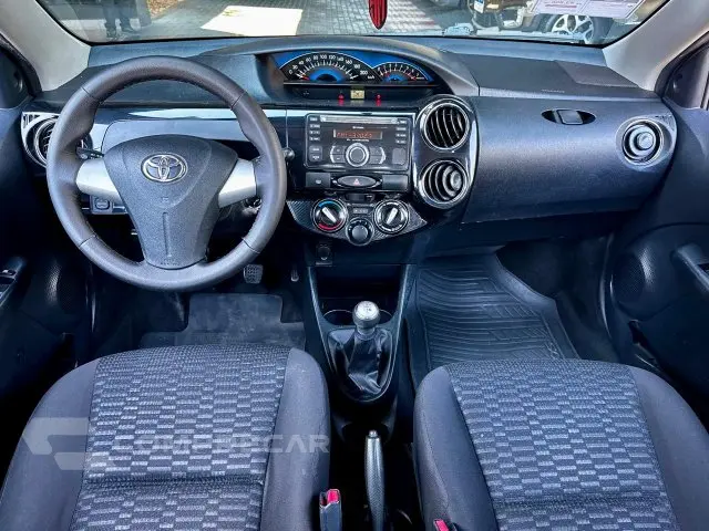 ETIOS HATCH - 1.5 XS 16V 4P MANUAL