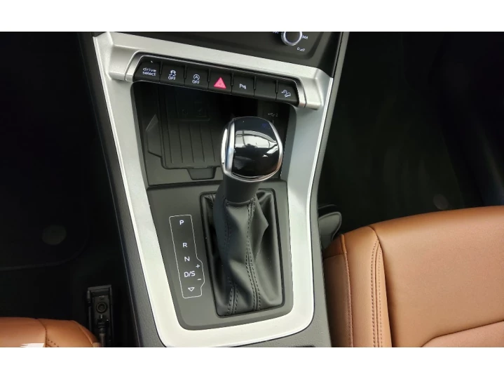 Q3 2.0 40 TFSI GASOLINA SPORTBACK PERFORMANCE QUATTRO TIPTRO