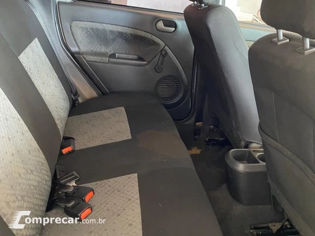 FIESTA HATCH - 1.6 MPI HATCH 8V 4P MANUAL