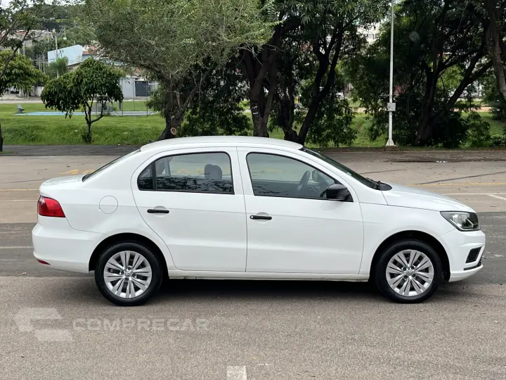 VOYAGE 1.0 12V MPI Totalflex