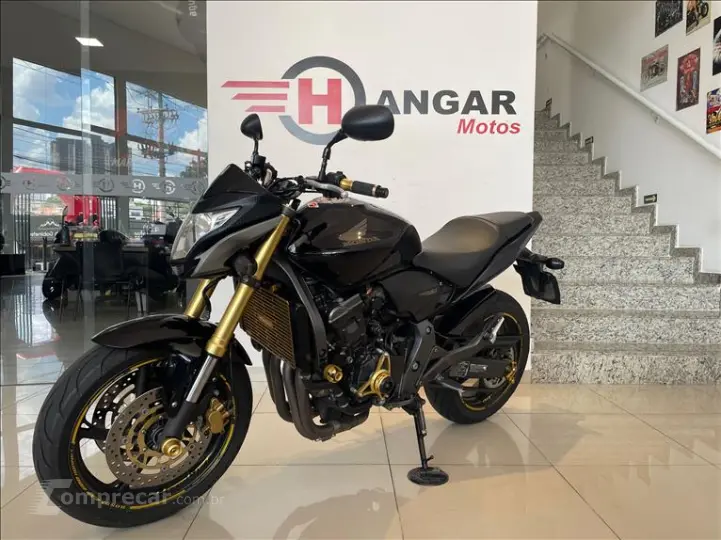 CB 600F HORNET