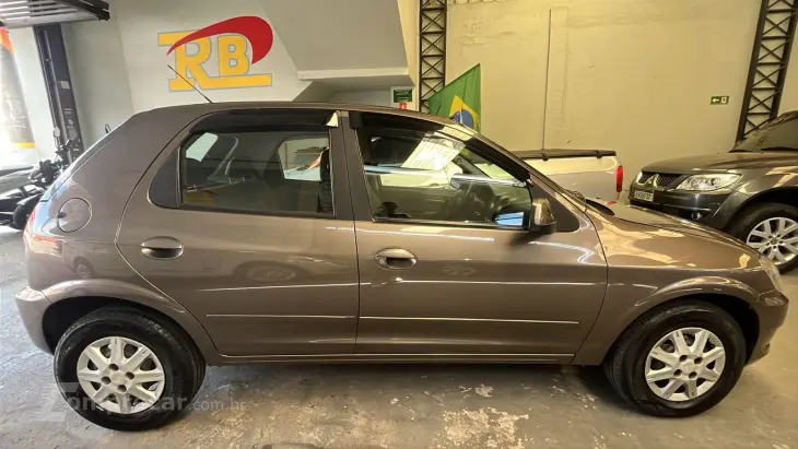 CELTA 1.0 MPFI LT 8V