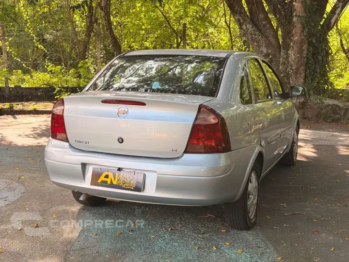 CORSA 1.4 MPFI Premium Sedan 8V