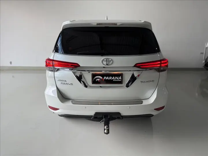 HILUX SW4 2.8 SRX DIAMOND 4X4 7 LUGARES 16V TURBO