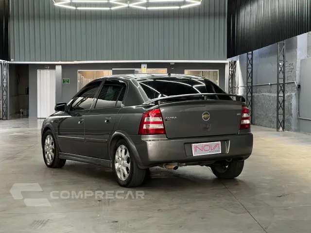 ASTRA HATCH - 2.0 MPFI ADVANTAGE 8V 4P MANUAL