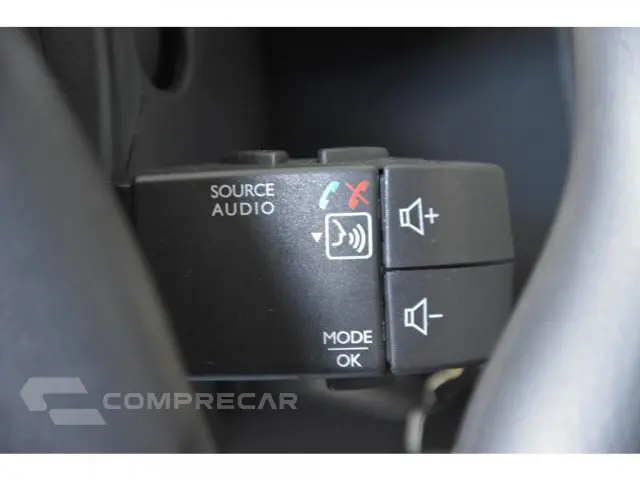 SANDERO - 1.0 12V SCE EXPRESSION 4P MANUAL