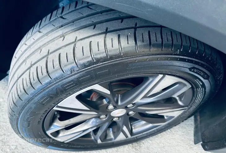 TRACKER 1.2 Turbo Premier