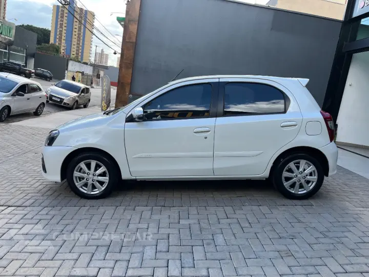 ETIOS X Plus 1.5 Flex 16V 5p Aut.