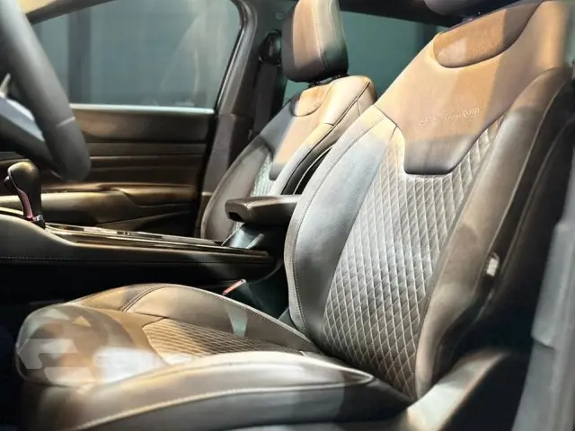 COMMANDER - 2.0 TD380 TURBO OVERLAND AT9
