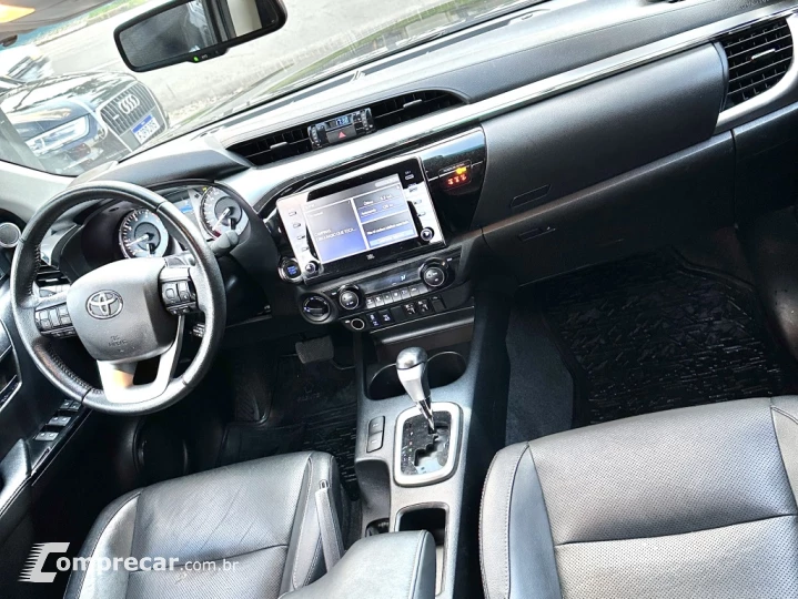 HILUX 2.8 D-4D TURBO DIESEL CD SRX 4X4 AUTOMÁTICO