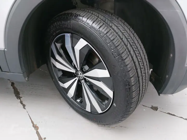 T-CROSS 1.0 200 TSI TOTAL FLEX AUTOMÁTICO