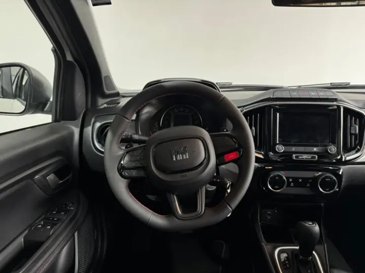 STRADA 1.0 TURBO 200 FLEX ULTRA CD CVT