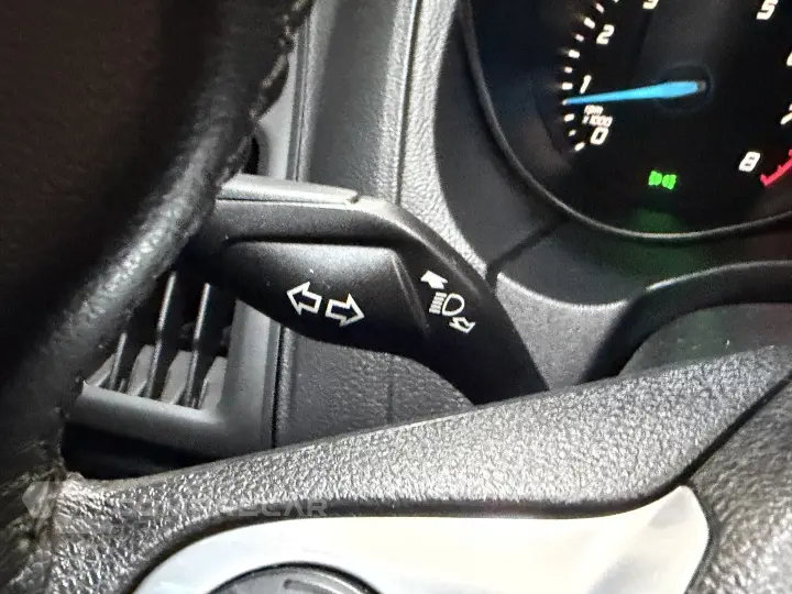 FOCUS 1.6 S 16V FLEX 4P MANUAL