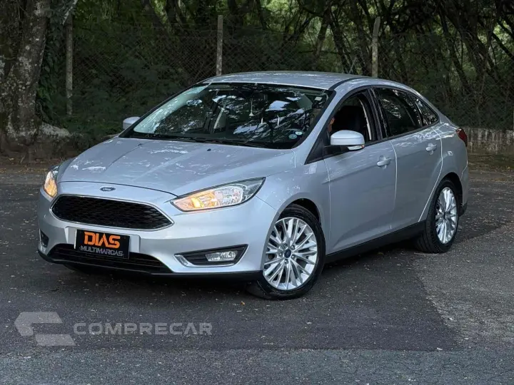 FOCUS 2.0 SE FASTBACK 16V FLEX 4P POWERSHIFT
