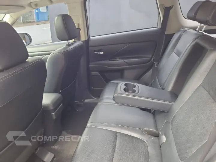 OUTLANDER 2.0 16V 160cv Aut.