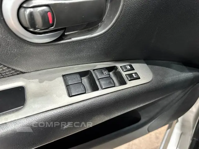 LIVINA - 1.8 S 16V 4P AUTOMÁTICO