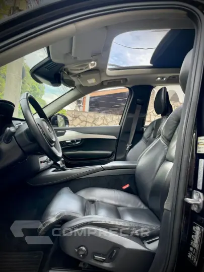 XC90 2.0 T6 Momentum AWD Geartronic