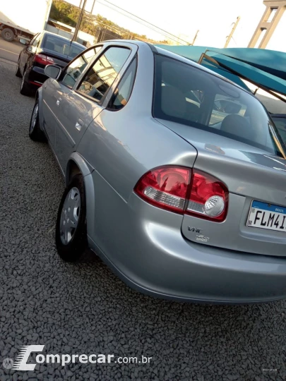 Classic Sedan 1.0 4P VHCE FLEX LS