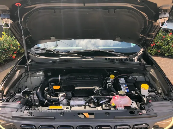 Renegade 1.3 T270 Turbo Flex Sport At6