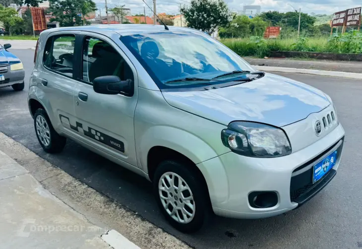 UNO 1.0 EVO Vivace 8V