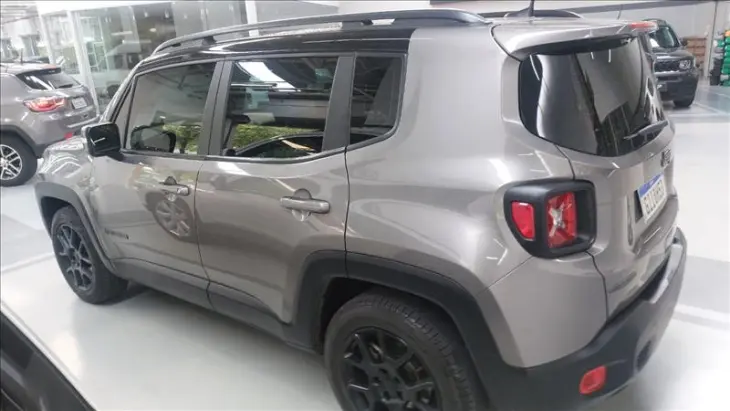 RENEGADE 1.8 16V Sport