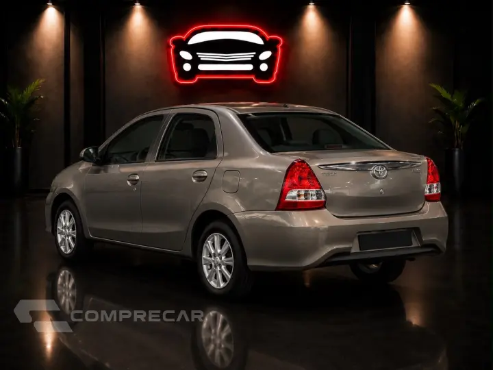 ETIOS 1.5 X PLUS SEDAN 16V FLEX 4P AUTOMÁTICO