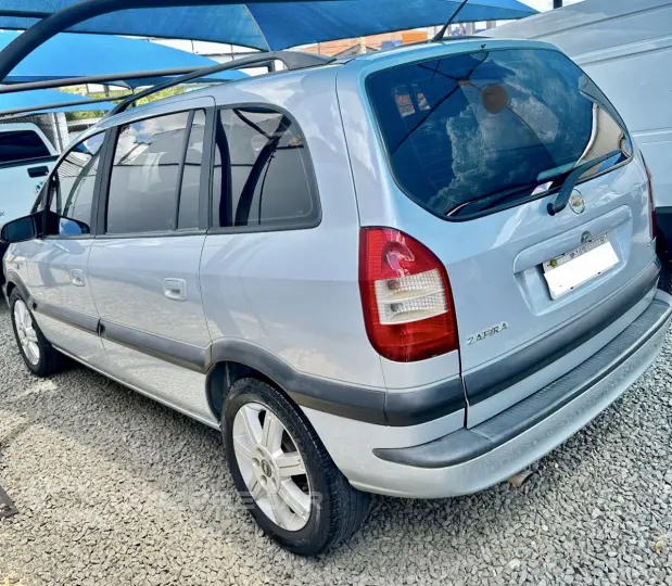 Zafira 2.0 4P FLEX ELEGANCE AUTOMÁTICO