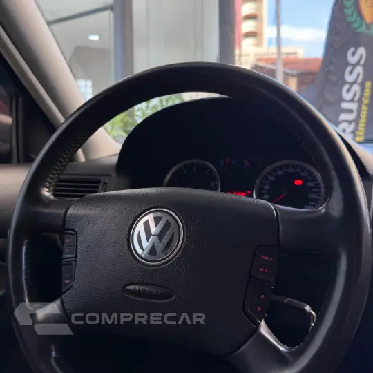 Golf 1.6 Mi Total Flex 8V 4p