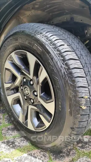 HILUX SW4 2.8 D-4D TURBO DIESEL SRX 4X4 AUTOMÁTICO