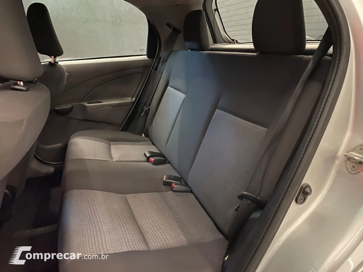 Etios 1.3 X 16V Flex 4P Manual
