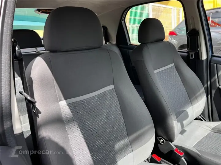 CELTA 1.0 MPFI LT 8V