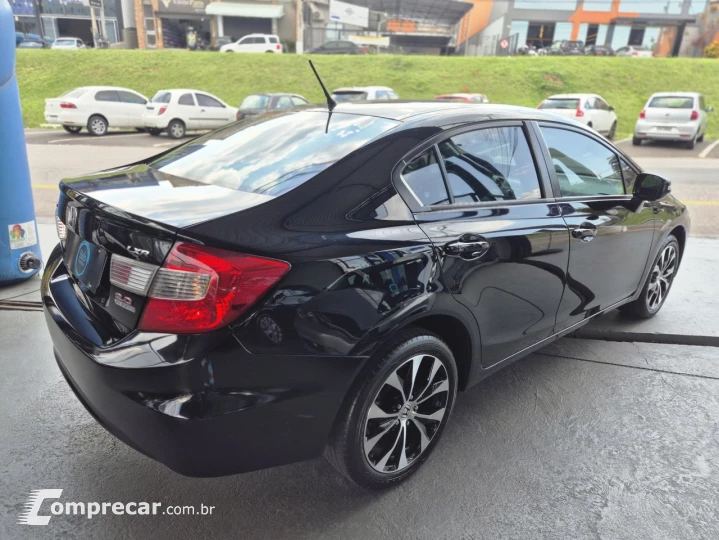 Civic Sedan LXR 2.0 Flexone 16V Aut. 4p