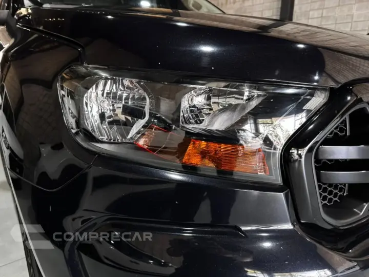 RANGER 2.2 BLACK 4X2 CD 16V DIESEL 4P AUTOMÁTICO